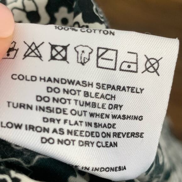 Faithful The Brand Dress Large Black Cream Floral Mini Smocked Romantic - Picture 10 of 10